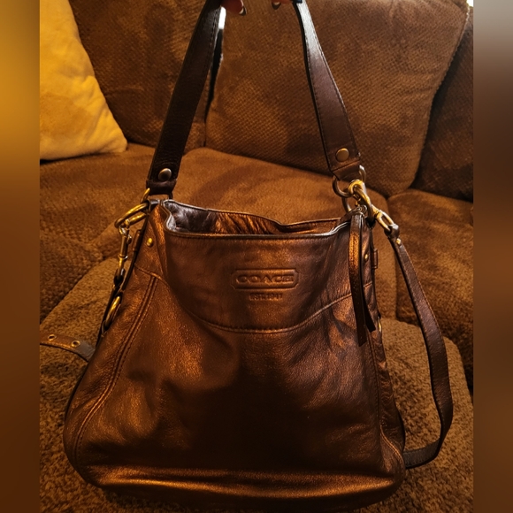 Metallic coach purse great shape see photos - Picture 11 of 11